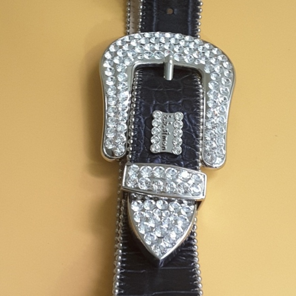 B.B. Simon Black Leather Belt 28-30 W
